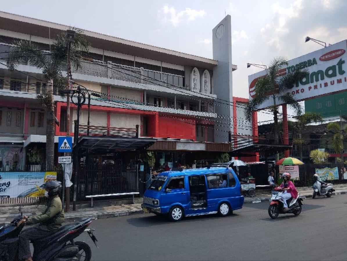 Hotel Syariah Selamat *