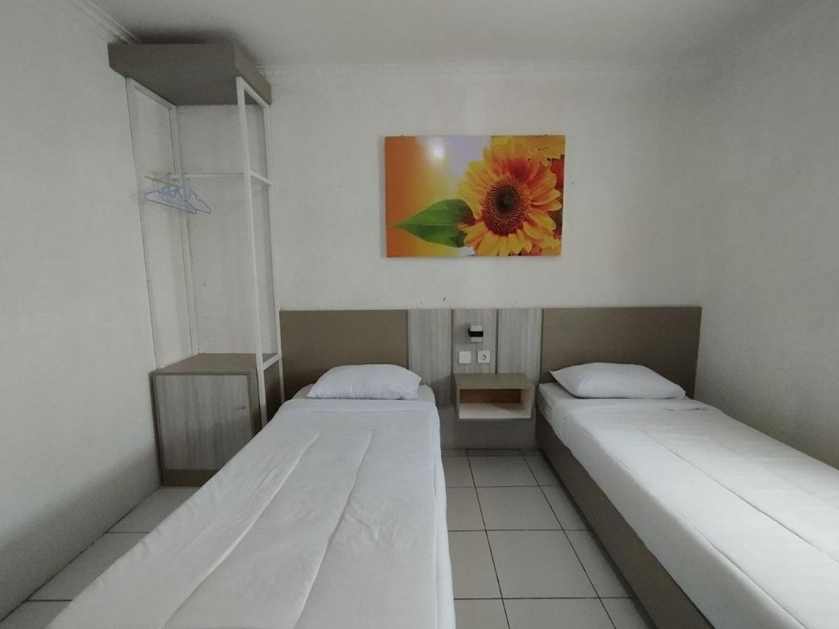 Hotel Syariah Selamat *